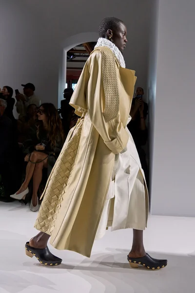 Look 36